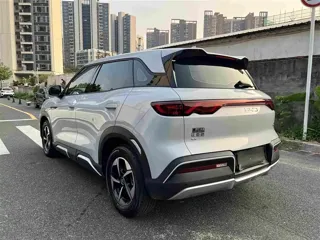 BYD Yuan Up 2024 купить из Китая, цена 2 762 000 ₽ — Suifenhe Auto