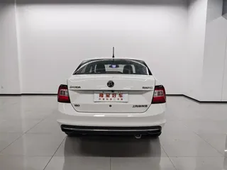 Skoda Rapid 2018 купить из Китая, цена 1 232 000 ₽ — Suifenhe Auto