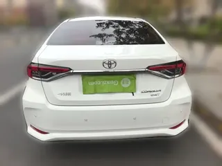 Toyota Corolla 2023 купить из Китая, цена 1 294 000 ₽ — Suifenhe Auto
