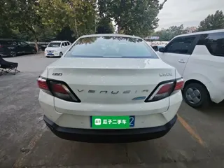 Venucia D60 2019 купить из Китая, цена 1 224 000 ₽ — Suifenhe Auto