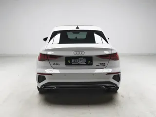 Audi A3 2024 купить из Китая, цена 2 431 000 ₽ — Suifenhe Auto