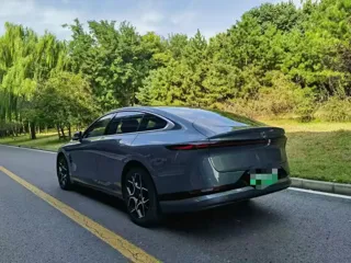 Changan Qiyuan A07 2024 купить из Китая, цена 3 021 000 ₽ — Suifenhe Auto
