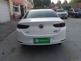 Mazda Mazda3 2021 купить из Китая, цена 2 013 000 ₽ — Suifenhe Auto
