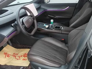 Changan Qiyuan A07 2025 купить из Китая, цена 3 369 000 ₽ — Suifenhe Auto