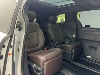 Toyota Granvia 2024 купить из Китая, цена 8 144 000 ₽ — Suifenhe Auto