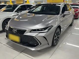 Toyota Avalon 2024 купить из Китая, цена 5 684 000 ₽ — Suifenhe Auto