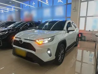 Toyota RAV4 2024 купить из Китая, цена 3 820 000 ₽ — Suifenhe Auto