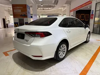 Toyota Corolla 2023 купить из Китая, цена 1 489 000 ₽ — Suifenhe Auto