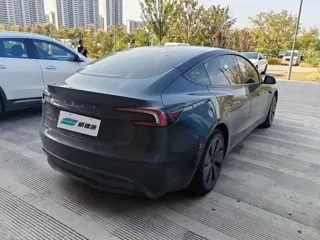 Tesla Model 3 2024 купить из Китая, цена 4 759 000 ₽ — Suifenhe Auto