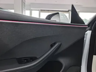 Tesla Model 3 2024 купить из Китая, цена 4 493 000 ₽ — Suifenhe Auto