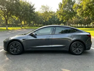 Tesla Model 3 2024 купить из Китая, цена 4 466 000 ₽ — Suifenhe Auto