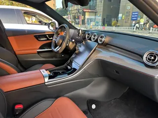 Mercedes-Benz C-Class 2024 купить из Китая, цена 4 037 000 ₽ — Suifenhe Auto
