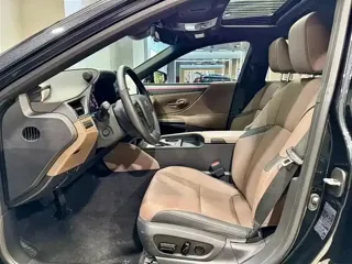 Lexus ES 2024 купить из Китая, цена 4 276 000 ₽ — Suifenhe Auto
