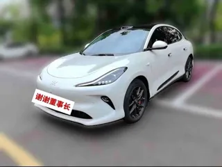 IM Motors LS6 2025 купить из Китая, цена 4 694 000 ₽ — Suifenhe Auto