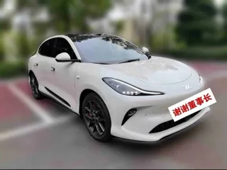 IM Motors LS6 2025 купить из Китая, цена 4 694 000 ₽ — Suifenhe Auto