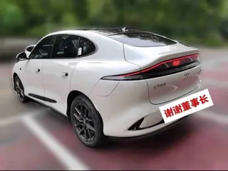 IM Motors LS6 2025 купить из Китая, цена 4 694 000 ₽ — Suifenhe Auto