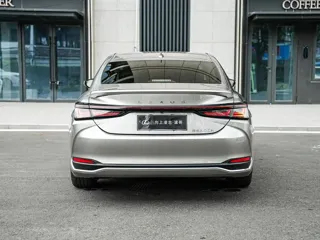 Lexus ES 2025 купить из Китая, цена 8 076 000 ₽ — Suifenhe Auto