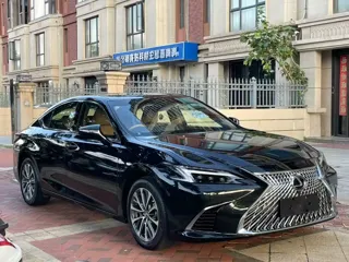 Lexus ES 2026 купить из Китая, цена 5 212 000 ₽ — Suifenhe Auto