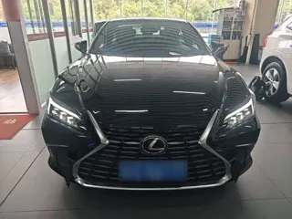 Lexus ES 2025 купить из Китая, цена 4 925 000 ₽ — Suifenhe Auto