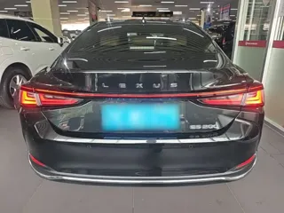 Lexus ES 2025 купить из Китая, цена 4 925 000 ₽ — Suifenhe Auto