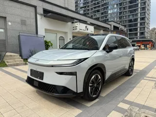 Toyota bZ3X 2025 купить из Китая, цена 3 644 000 ₽ — Suifenhe Auto