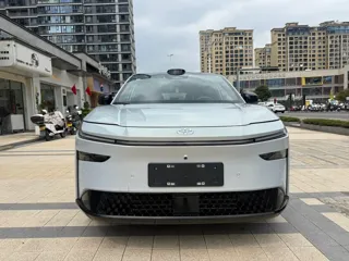 Toyota bZ3X 2025 купить из Китая, цена 3 644 000 ₽ — Suifenhe Auto