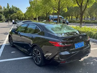 Toyota Camry 2025 купить из Китая, цена 4 043 000 ₽ — Suifenhe Auto