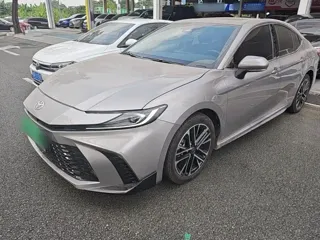 Toyota Camry 2026 купить из Китая, цена 4 237 000 ₽ — Suifenhe Auto