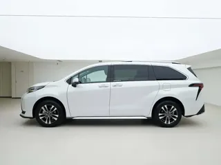 Toyota Granvia 2026 купить из Китая, цена 7 711 000 ₽ — Suifenhe Auto