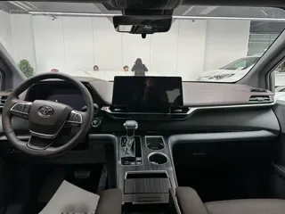Toyota Granvia 2026 купить из Китая, цена 9 018 000 ₽ — Suifenhe Auto