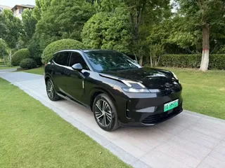 Lynk & Co 08 EM-P 2024 купить из Китая, цена 3 614 000 ₽ — Suifenhe Auto
