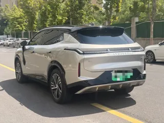 Lynk & Co 08 EM-P 2024 купить из Китая, цена 3 499 000 ₽ — Suifenhe Auto