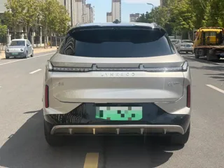 Lynk & Co 08 EM-P 2024 купить из Китая, цена 3 499 000 ₽ — Suifenhe Auto
