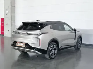 Lynk & Co 08 EM-P 2024 купить из Китая, цена 3 496 000 ₽ — Suifenhe Auto