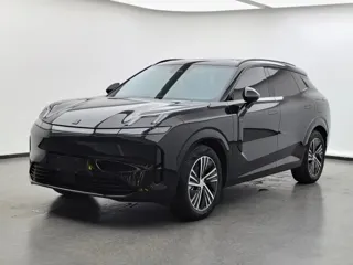Lynk & Co 08 EM-P 2024 купить из Китая, цена 3 631 000 ₽ — Suifenhe Auto
