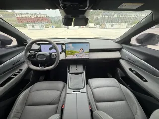 Lynk & Co 08 EM-P 2024 купить из Китая, цена 4 590 000 ₽ — Suifenhe Auto