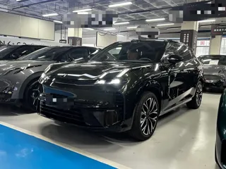 Lynk & Co 08 EM-P 2025 купить из Китая, цена 5 474 000 ₽ — Suifenhe Auto