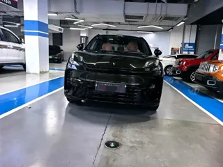 Lynk & Co 08 EM-P 2025 купить из Китая, цена 5 493 000 ₽ — Suifenhe Auto