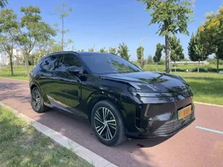 Lynk & Co 08 EM-P 2024 купить из Китая, цена 3 140 000 ₽ — Suifenhe Auto