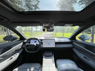 Lynk & Co 08 EM-P 2024 купить из Китая, цена 3 140 000 ₽ — Suifenhe Auto