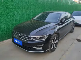 Volkswagen Magotan 2024 купить из Китая, цена 2 480 000 ₽ — Suifenhe Auto