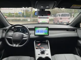 BYD Qin Plus 2025 купить из Китая, цена 2 471 000 ₽ — Suifenhe Auto