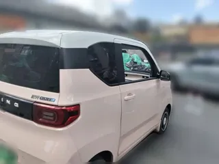 Wuling Hong Guang Mini EV 2021 купить из Китая, цена 794 000 ₽ — Suifenhe Auto