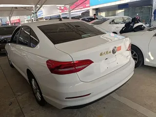 Volkswagen Lavida 2019 купить из Китая, цена 1 369 000 ₽ — Suifenhe Auto