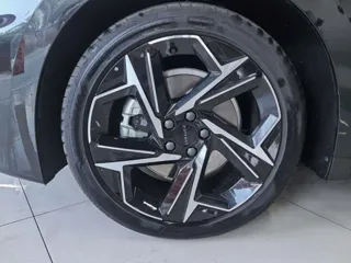 Lynk & Co 07 EM-P 2025 купить из Китая, цена 4 031 000 ₽ — Suifenhe Auto