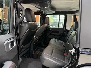 Jeep Wrangler 2025 купить из Китая, цена 9 792 000 ₽ — Suifenhe Auto