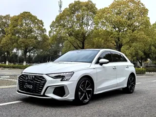 Audi A3 2023 купить из Китая, цена 1 814 000 ₽ — Suifenhe Auto
