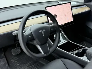 Tesla Model 3 2020 купить из Китая, цена 4 297 000 ₽ — Suifenhe Auto