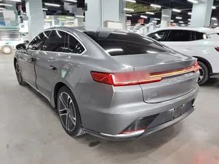 BYD Han 2021 купить из Китая, цена 3 944 000 ₽ — Suifenhe Auto