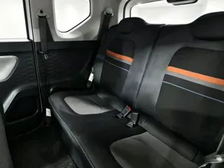 Wuling Hong Guang Mini EV 2021 купить из Китая, цена 675 000 ₽ — Suifenhe Auto